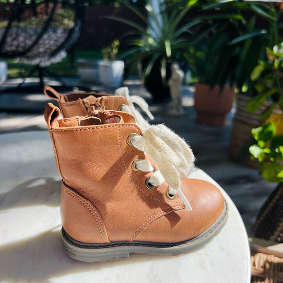 🤎🤍Cat & Jack 🤍🤎Boots - used good condition - Picture 8 of 9